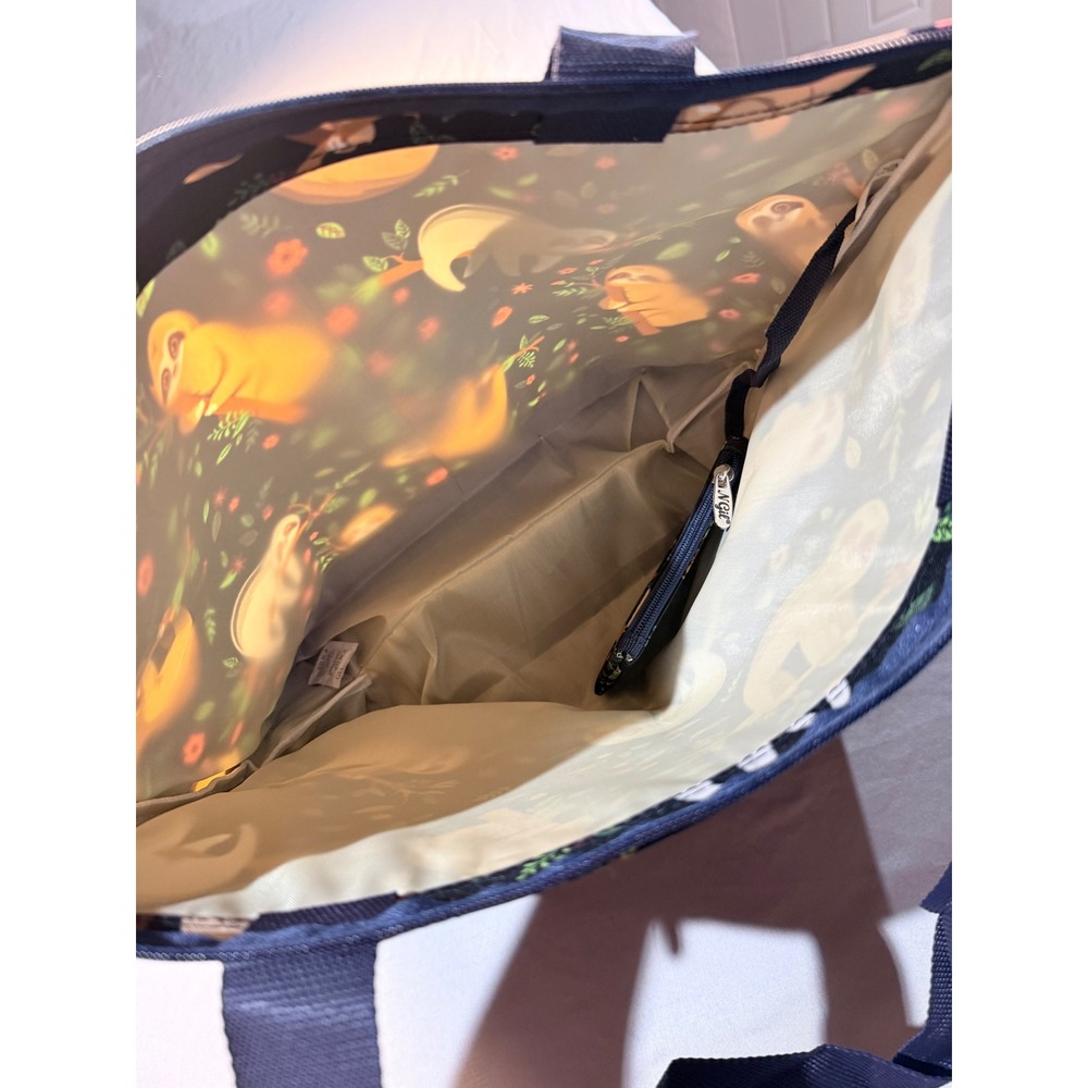 NGIL Sloth Pattern Utility Tote Bag with Matching Mini Pouch - Picture 3 of 5